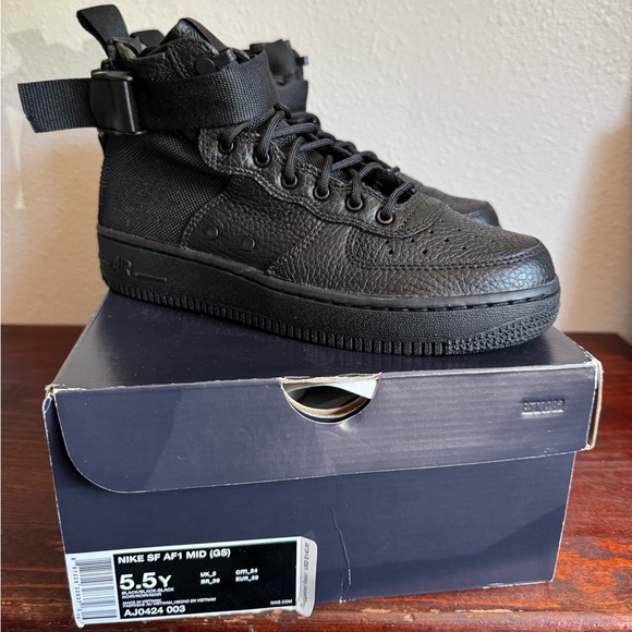 Nike SF AF1 Air Force MID Triple Black aj0424-003 - Picture 1 of 6